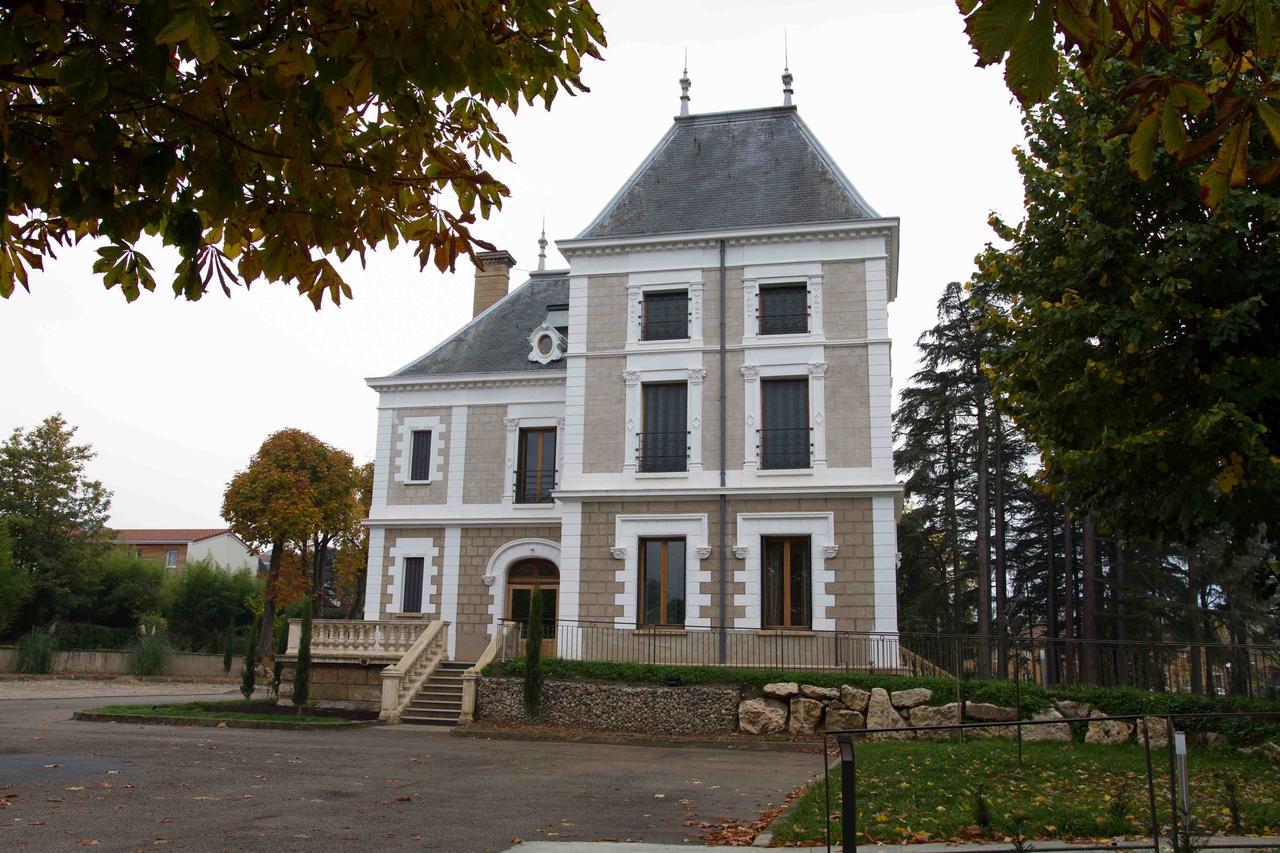 Eclosion Chateau Hotel & Restaurant Saint-Paul-en-Jarez Exterior photo